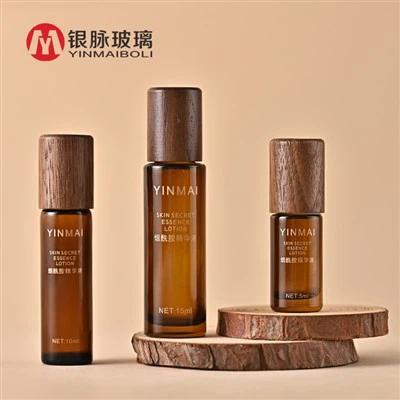 ئەتىر بوتۇلكىلارنى دومىلىتىڭ